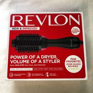 Revlon One-Step Dryer & Volumizer Hot Air Brush